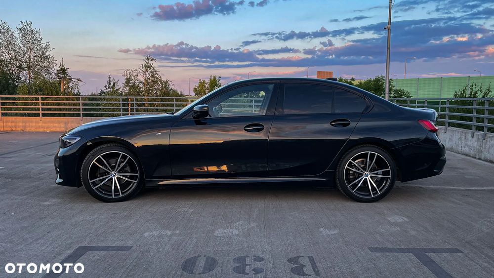 BMW Seria 3 320d M Sport - 6