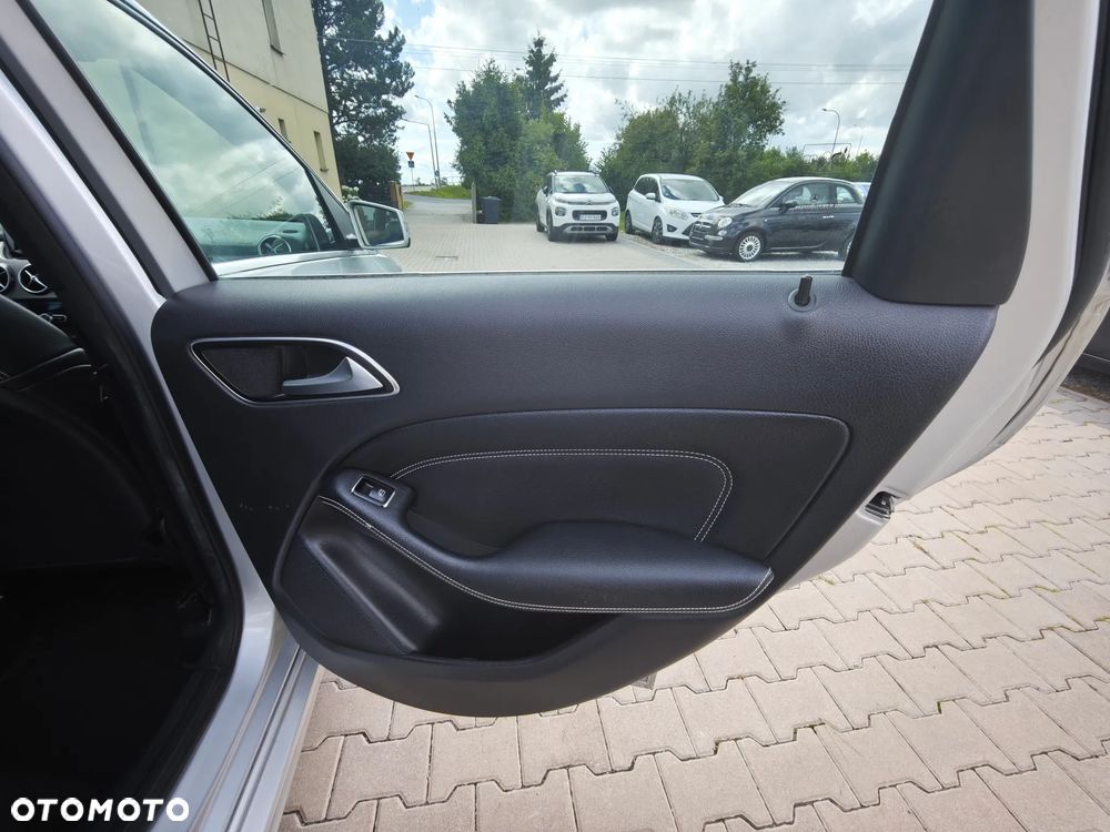 Mercedes-Benz Klasa B 180 CDI - 20