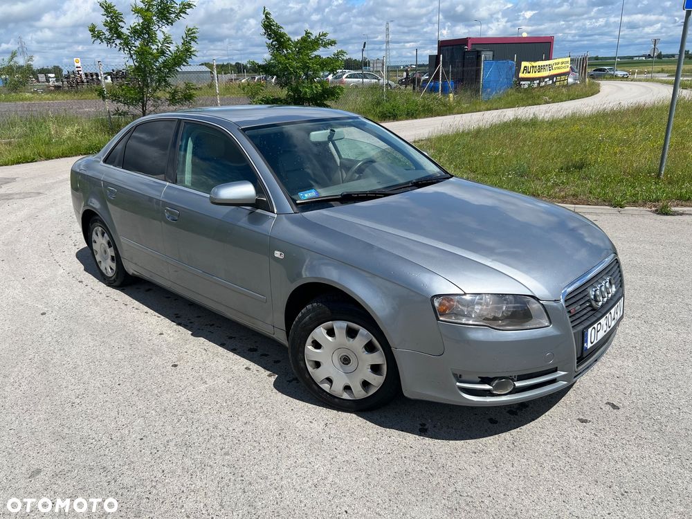 Audi A4 Avant 2.0 TDI - 1
