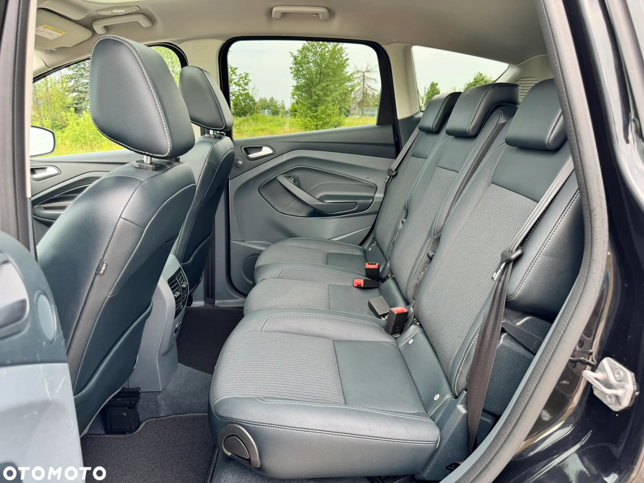 Ford C-MAX 2.0 TDCi Titanium - 30