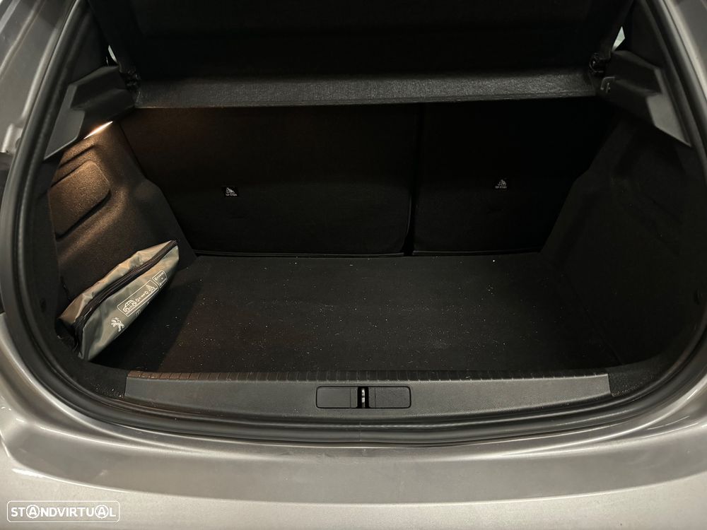 Peugeot 208 1.2 PureTech Allure - 8