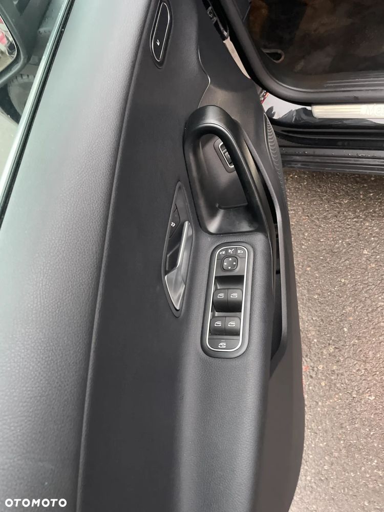 Mercedes-Benz Klasa A 180 d 8G-DCT AMG Line - 15