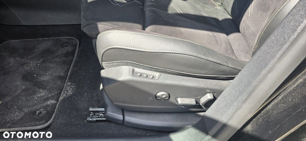 DS Automobiles DS 7 Crossback 1.6 E-Tense Performance Line + - 28