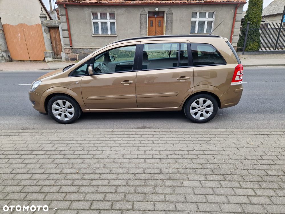 Opel Zafira 1.6 ECOFLEX Family Plus - 4