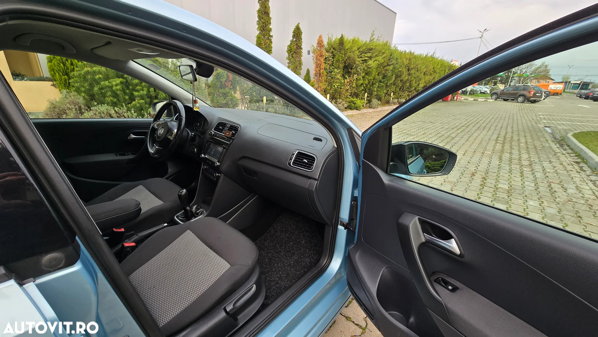 Volkswagen Polo - 8