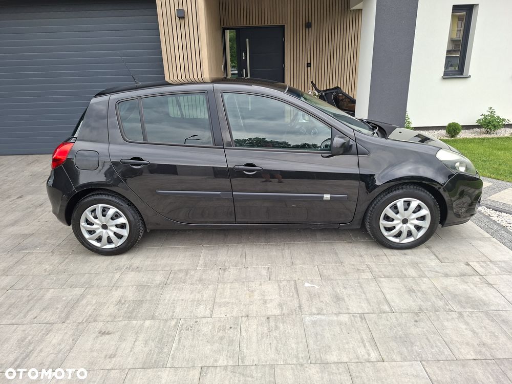 Renault Clio - 5