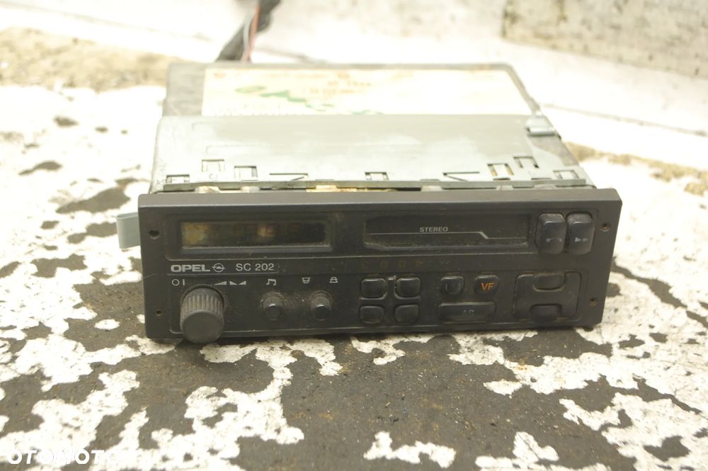 RADIO FABRYCZNE 90274453 OPEL KADETT E - 1