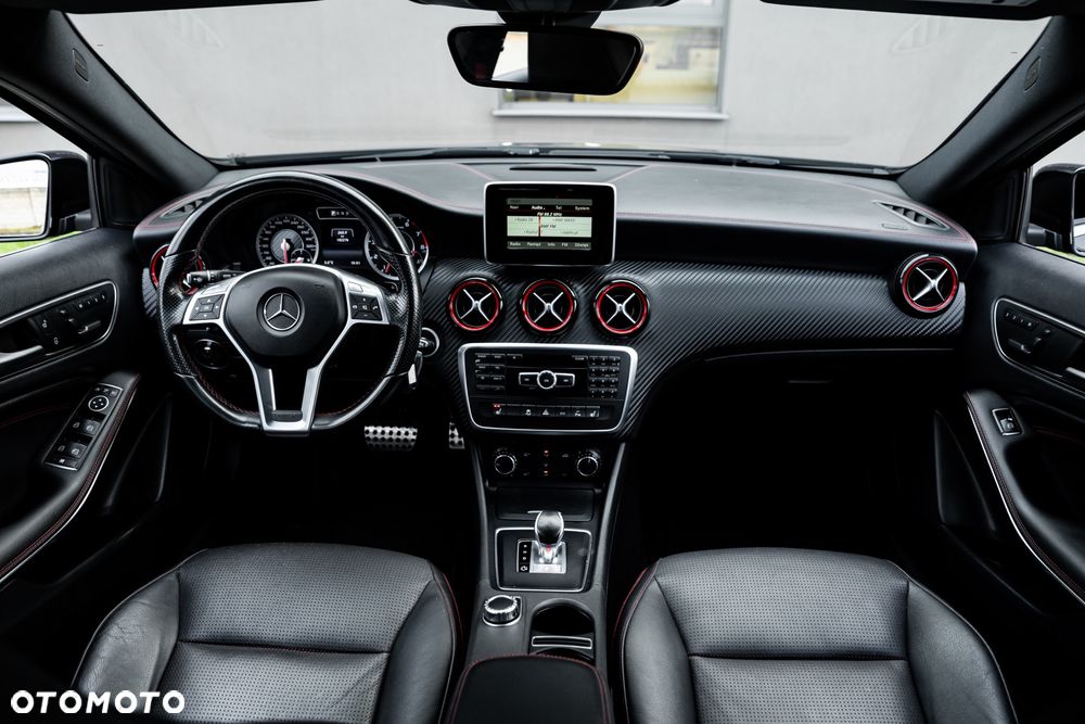 Mercedes-Benz Klasa A 45 AMG 4Matic AMG Speedshift 7G-DCT - 28