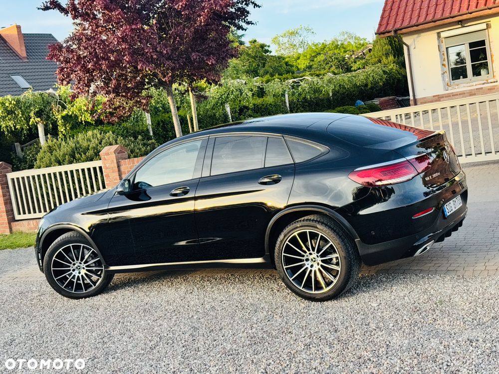 Mercedes-Benz GLC 300 d 4Matic 9G-TRONIC AMG Line Plus - 37
