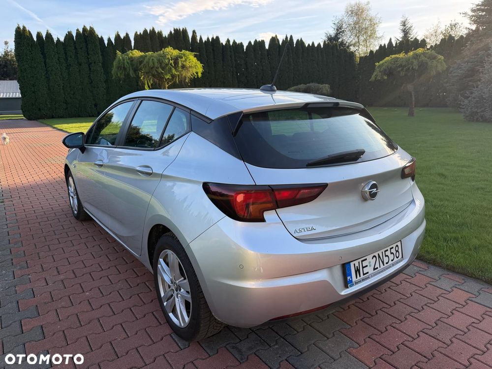 Opel Astra 1.2 T Elegance S&S - 6