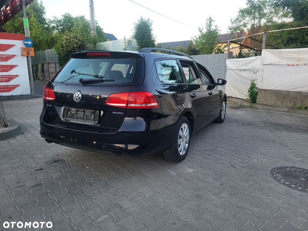 Volkswagen Passat 1.6 TDI Comfortline - 5