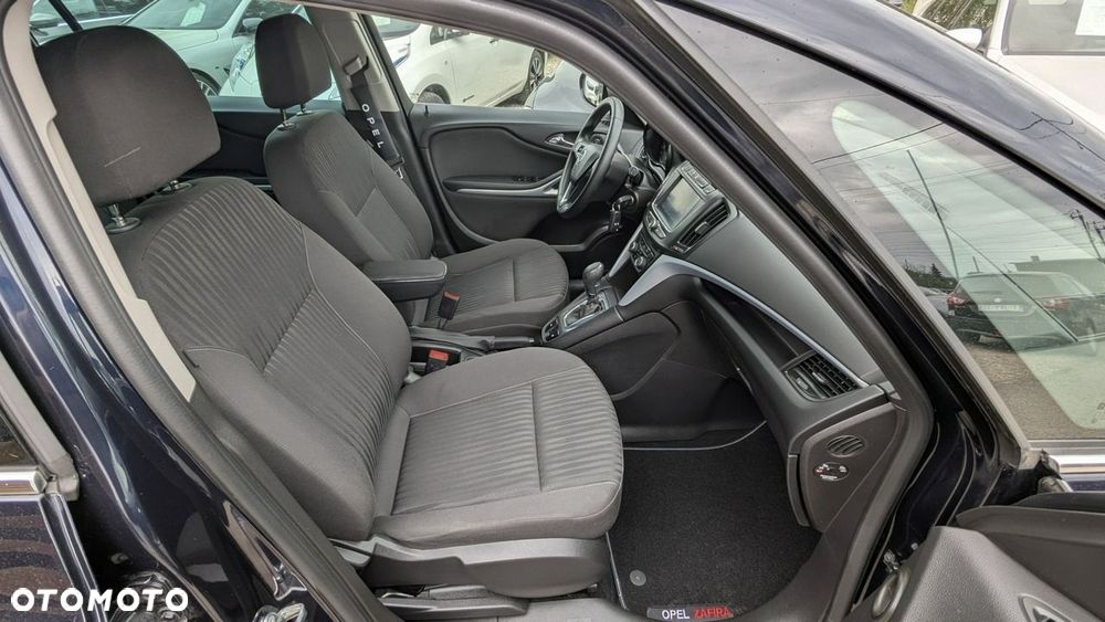 Opel Zafira - 18
