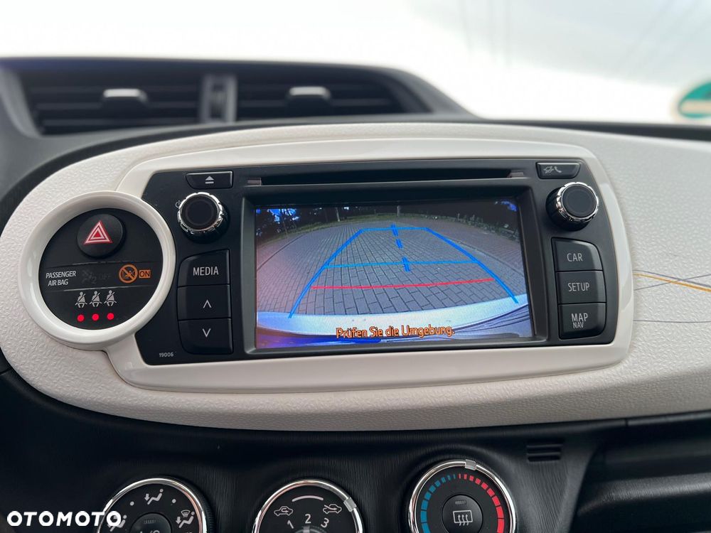 Toyota Yaris - 14