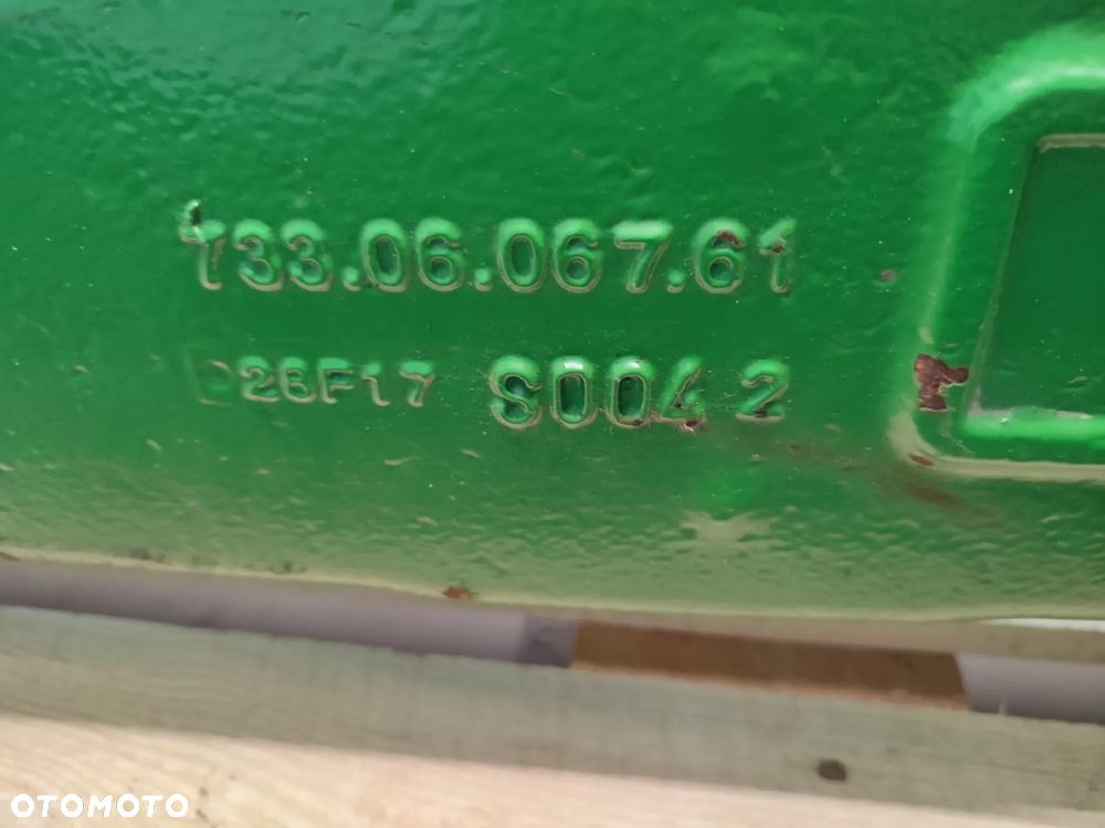 Zwolnica AXE41861 Zwrotnica Piasta 700/509 John Deere W660 - 12