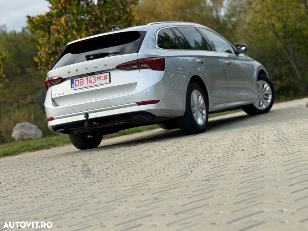 Skoda Octavia 2.0 TDI STYLE DSG - 4