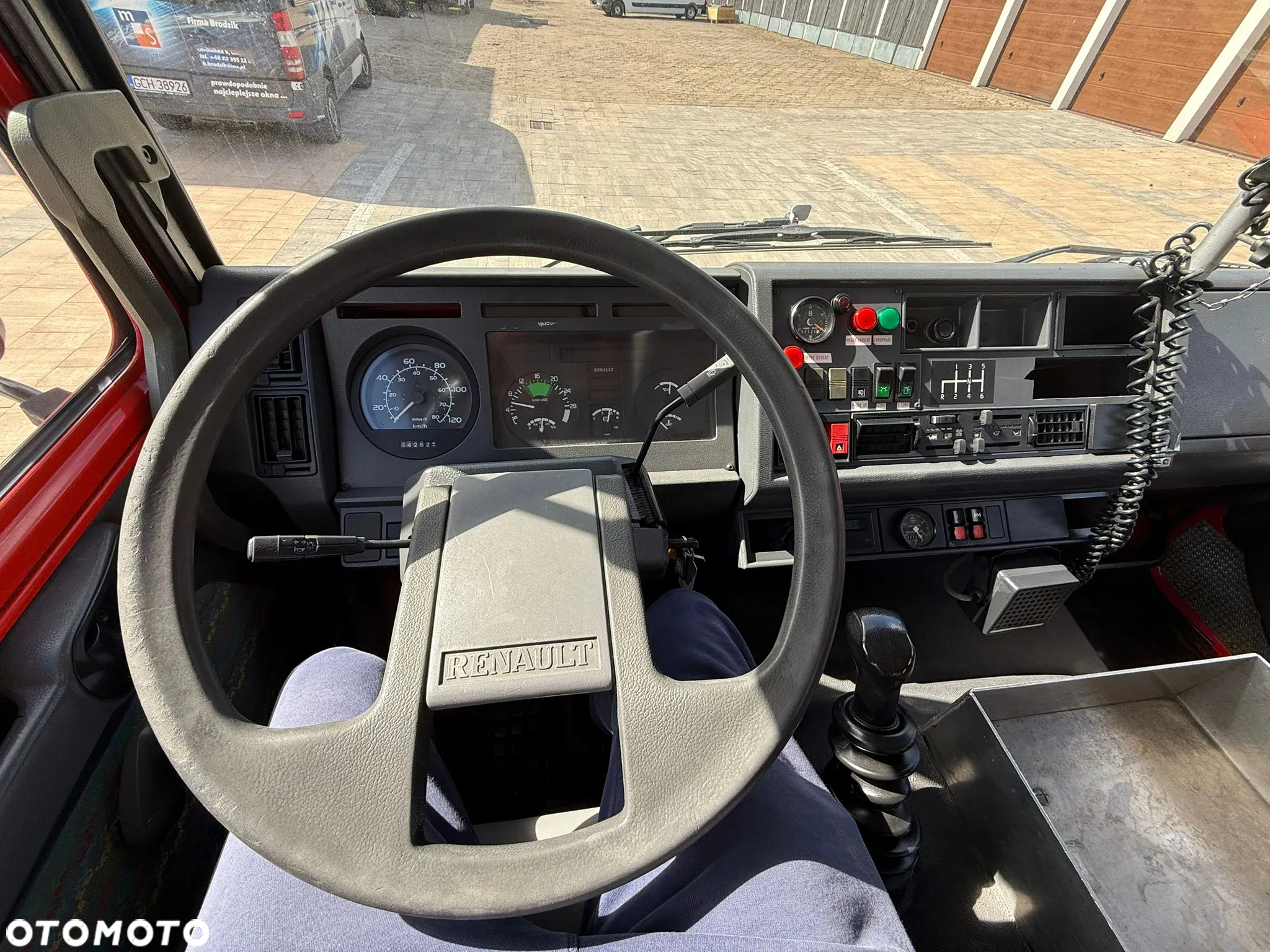 Renault MIDLINER S180 - 12
