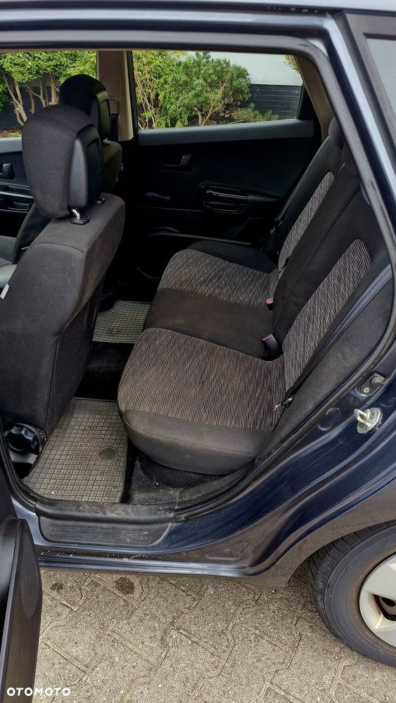 Kia Ceed - 6