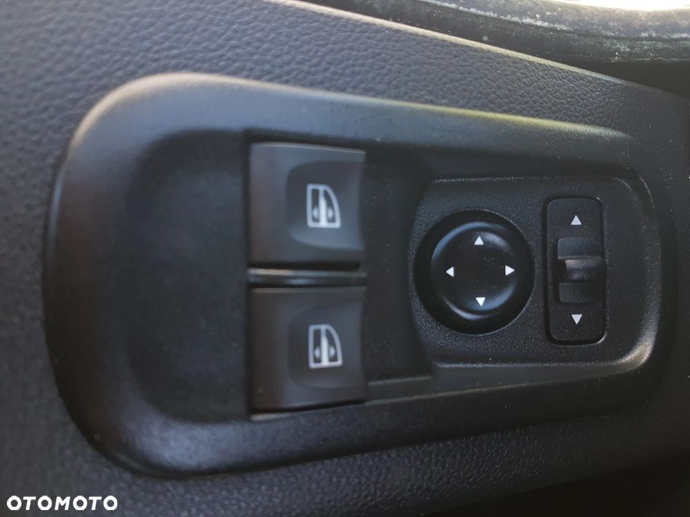 Renault MASTER KONTENER 8EP 4,22x2,24x2,24 KLIMA KRAJOWY MANUAL  6-BIEGÓW - 9