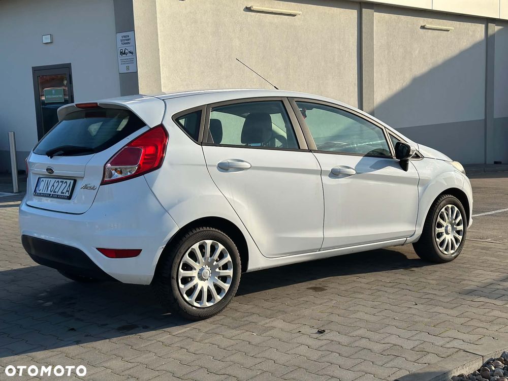 Ford Fiesta 1.4 Ghia - 5