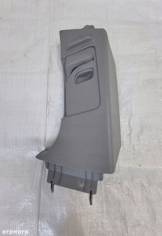 Opel Corsa D plastik osłona lewa słupka B 13180572 - 1