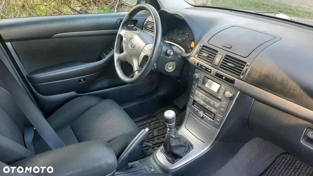 Toyota Avensis 2.2 D-CAT Premium - 8