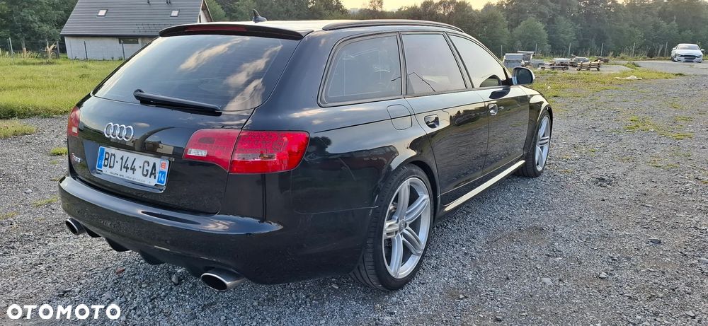 Audi RS6 Avant Standard - 4