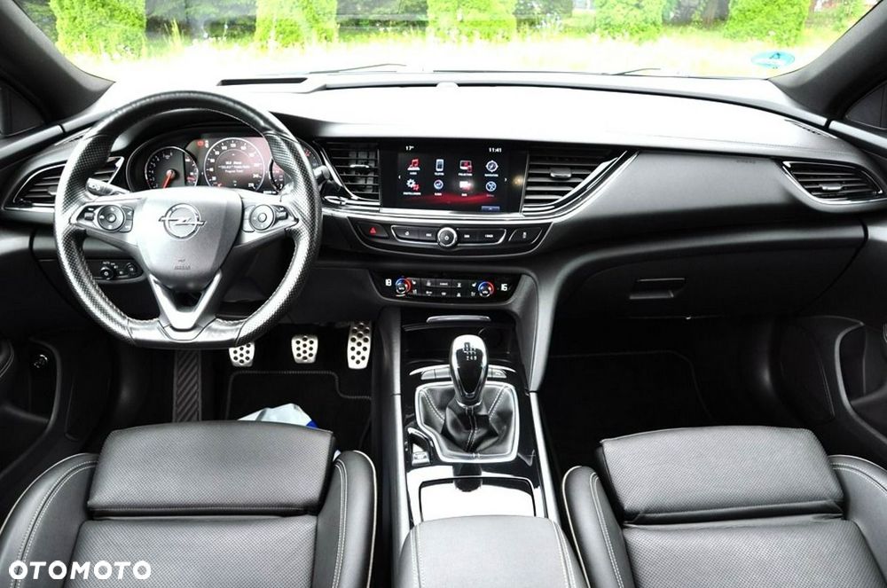 Opel Insignia - 31