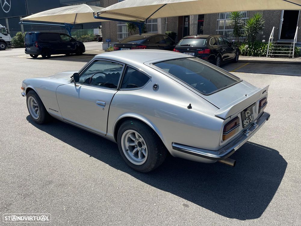 Datsun 240 Z - 16