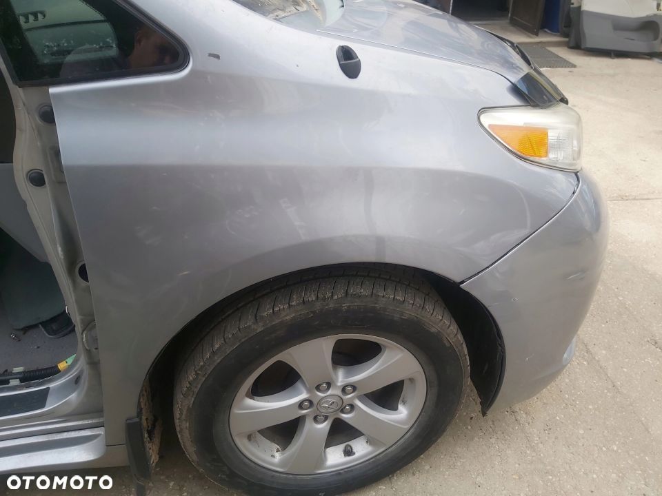 TOYOTA SIENNA kompletny przód ZDERZAK MASKA PAS - 5