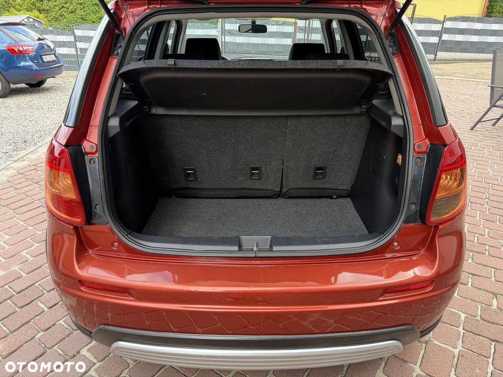 Suzuki SX4 1.6 GS / Premium - 36