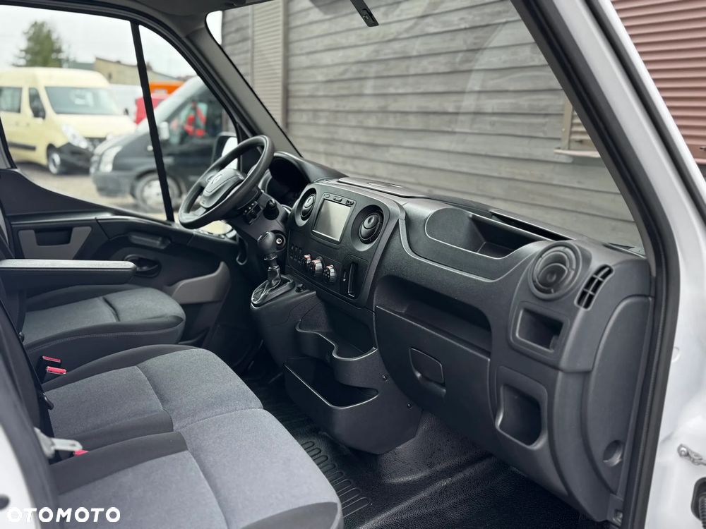 Renault Master - 18