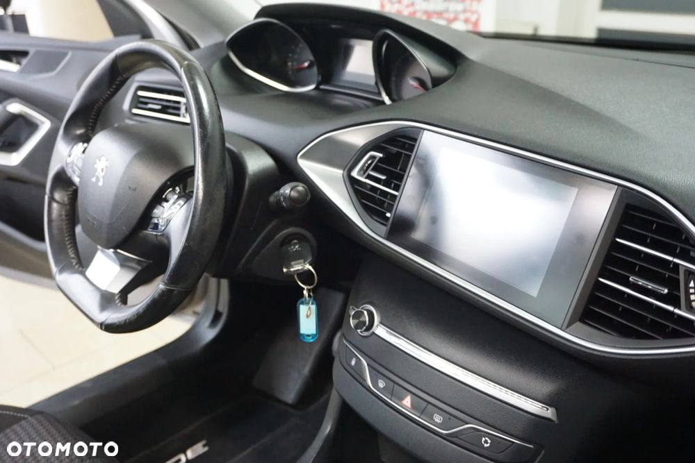 Peugeot 308 BlueHDi 100 Stop & Start Access - 22