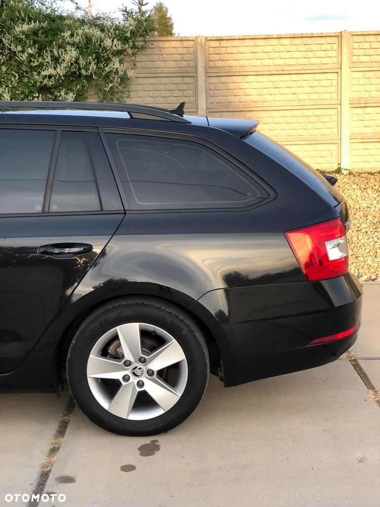 Skoda Octavia 2.0 TDI Ambition DSG - 15