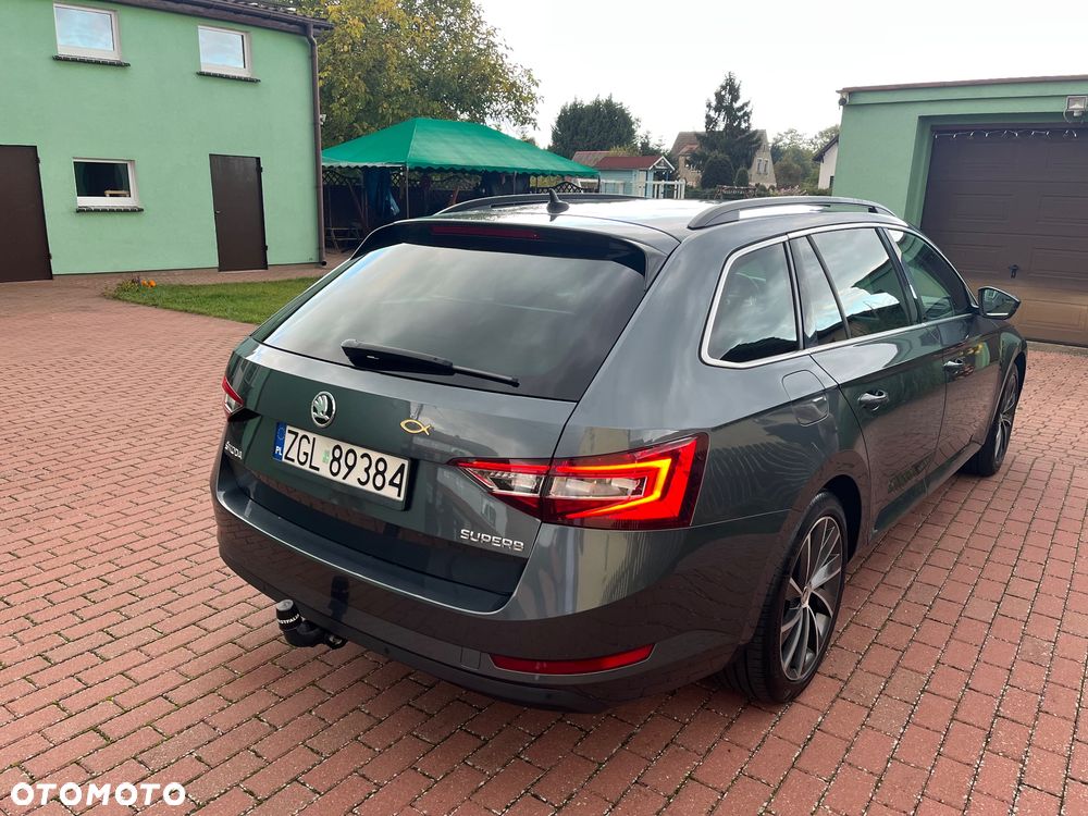 Skoda Superb 2.0 TDI DSG Ambition - 8