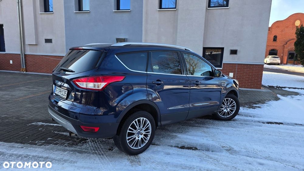 Ford Kuga 1.6 EcoBoost 2x4 Titanium - 3