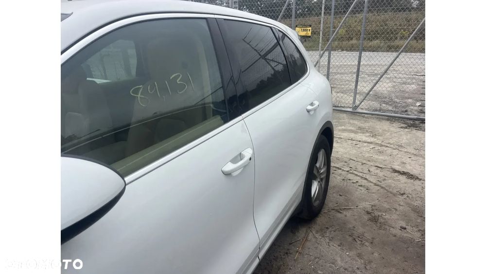 Porsche Cayenne - 10