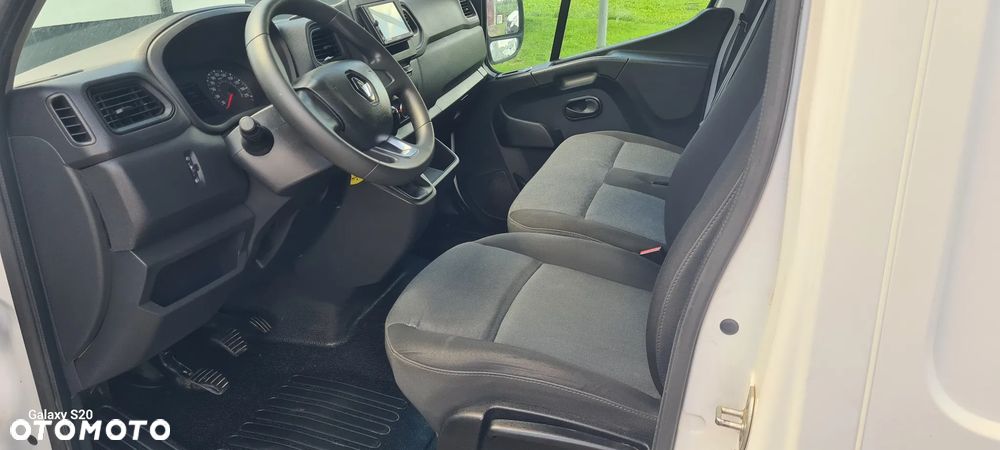 Renault Master L2H2 klima niski przebieg 156 - 8