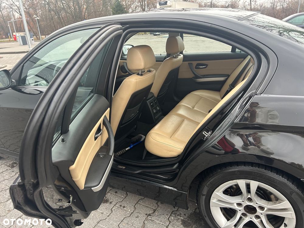 BMW Seria 3 318i - 7