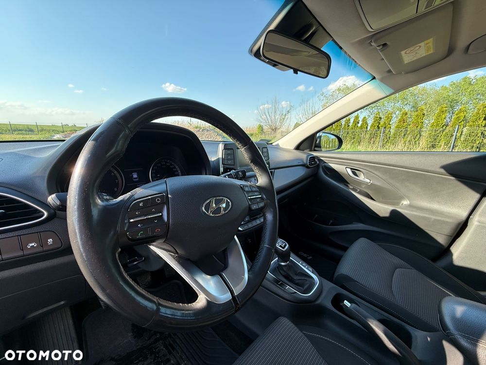 Hyundai i30 1.4 Premiere Comfort - 10