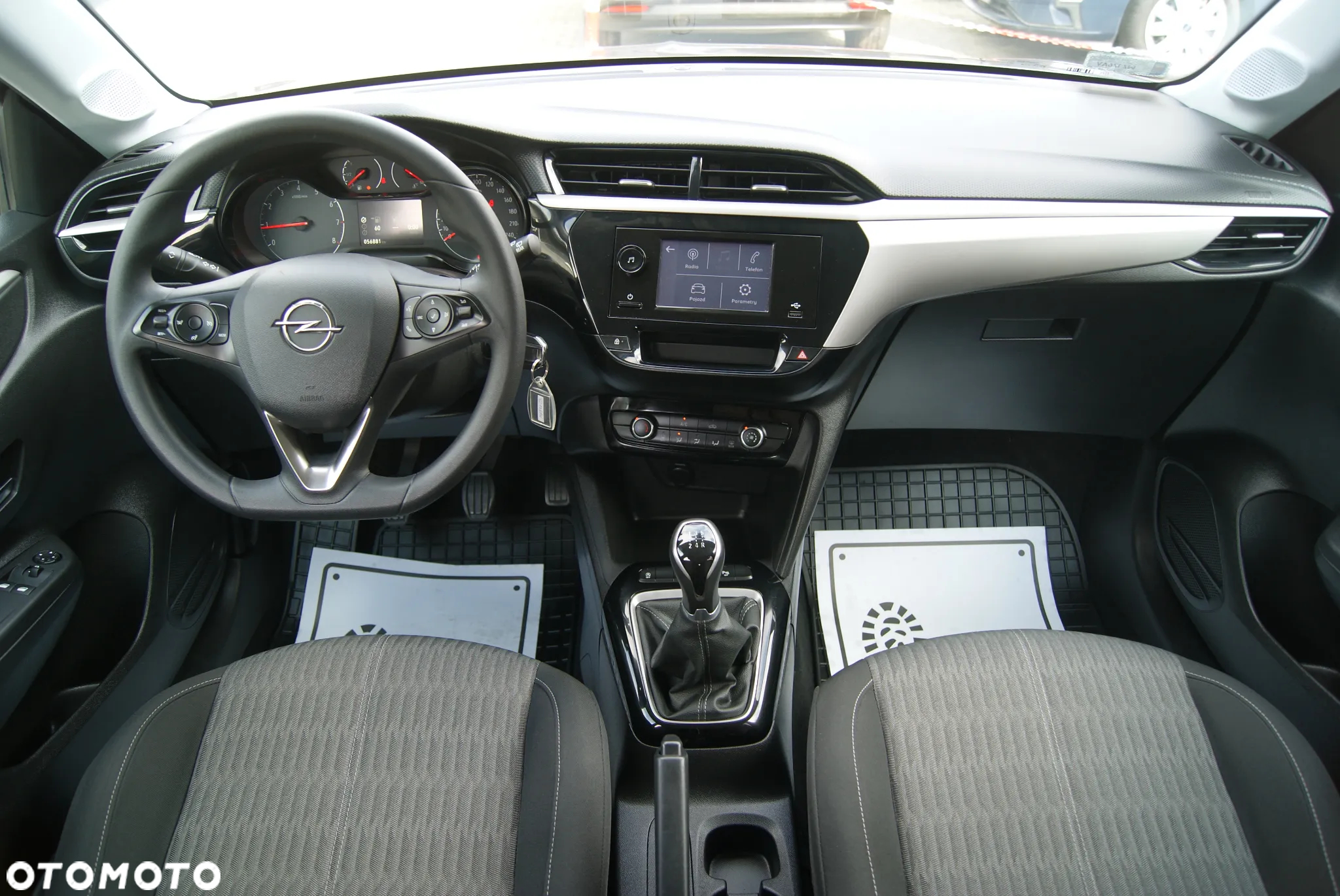 Opel Corsa 1.2 Business S&S - 12