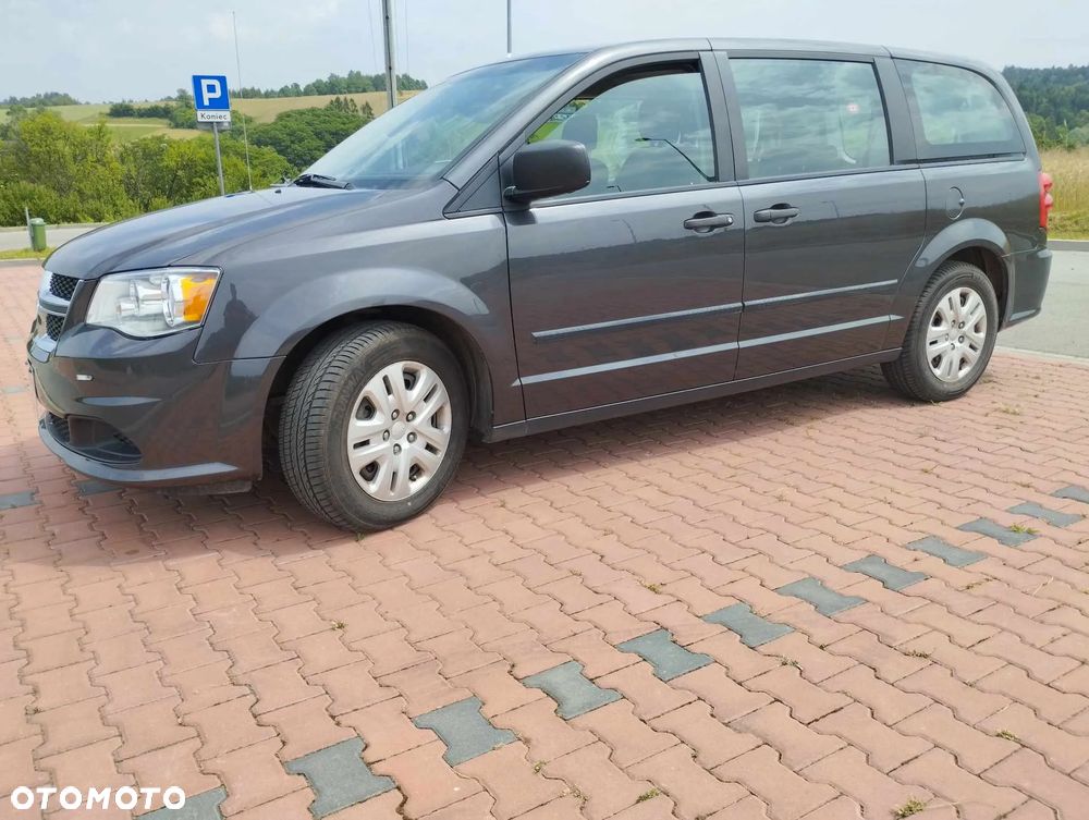 Dodge Grand Caravan - 4