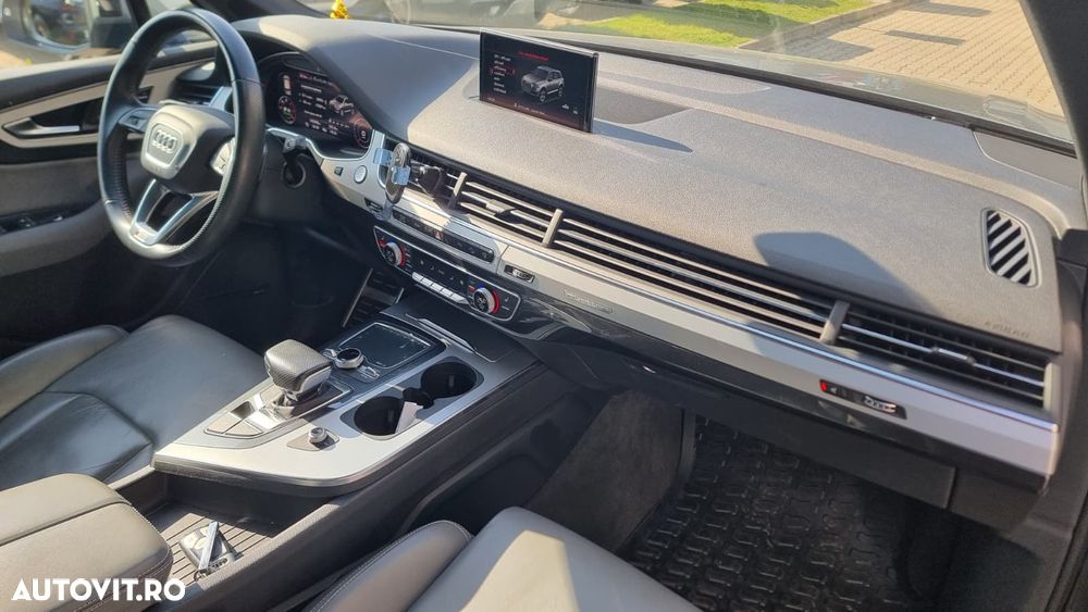 Audi Q7 - 10