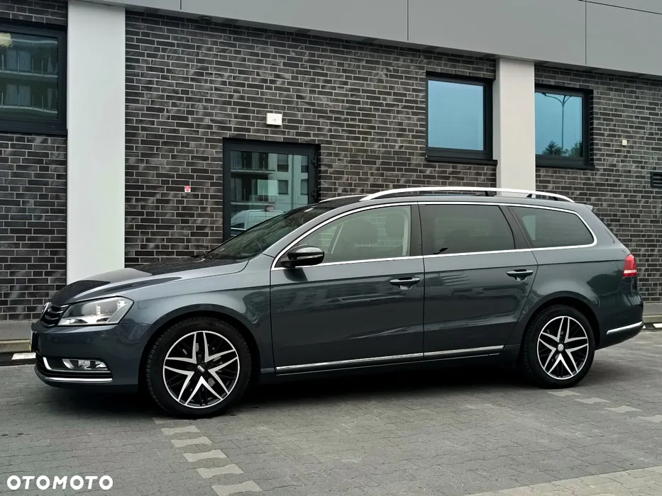 Volkswagen Passat Variant 2.0 TDI 4Motion DSG BlueMotion Tech Comfortline - 4