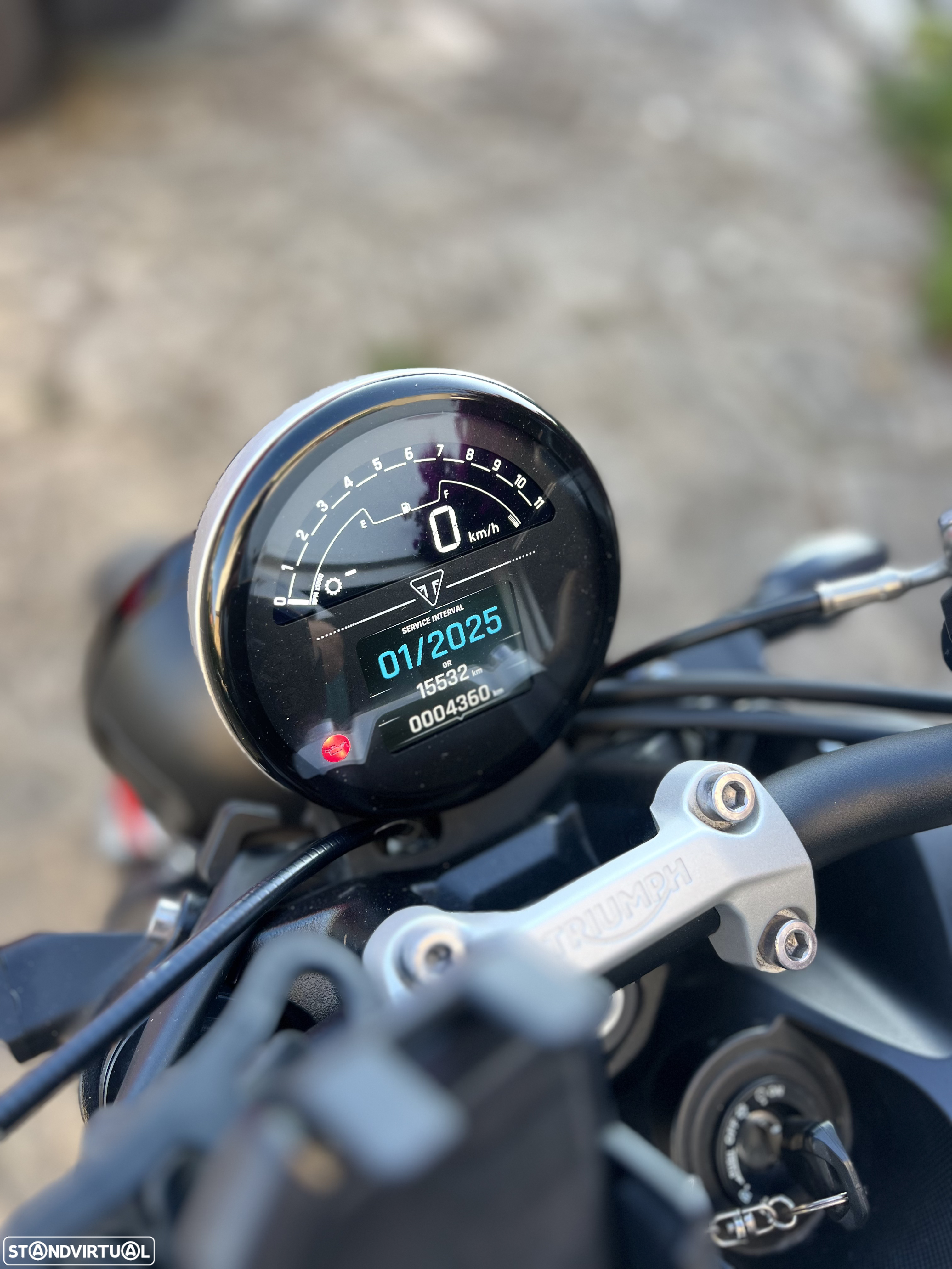Triumph Trident - 3