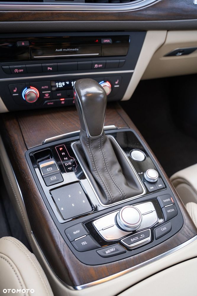 Audi A6 Avant 2.0 TDI Quattro S tronic - 8