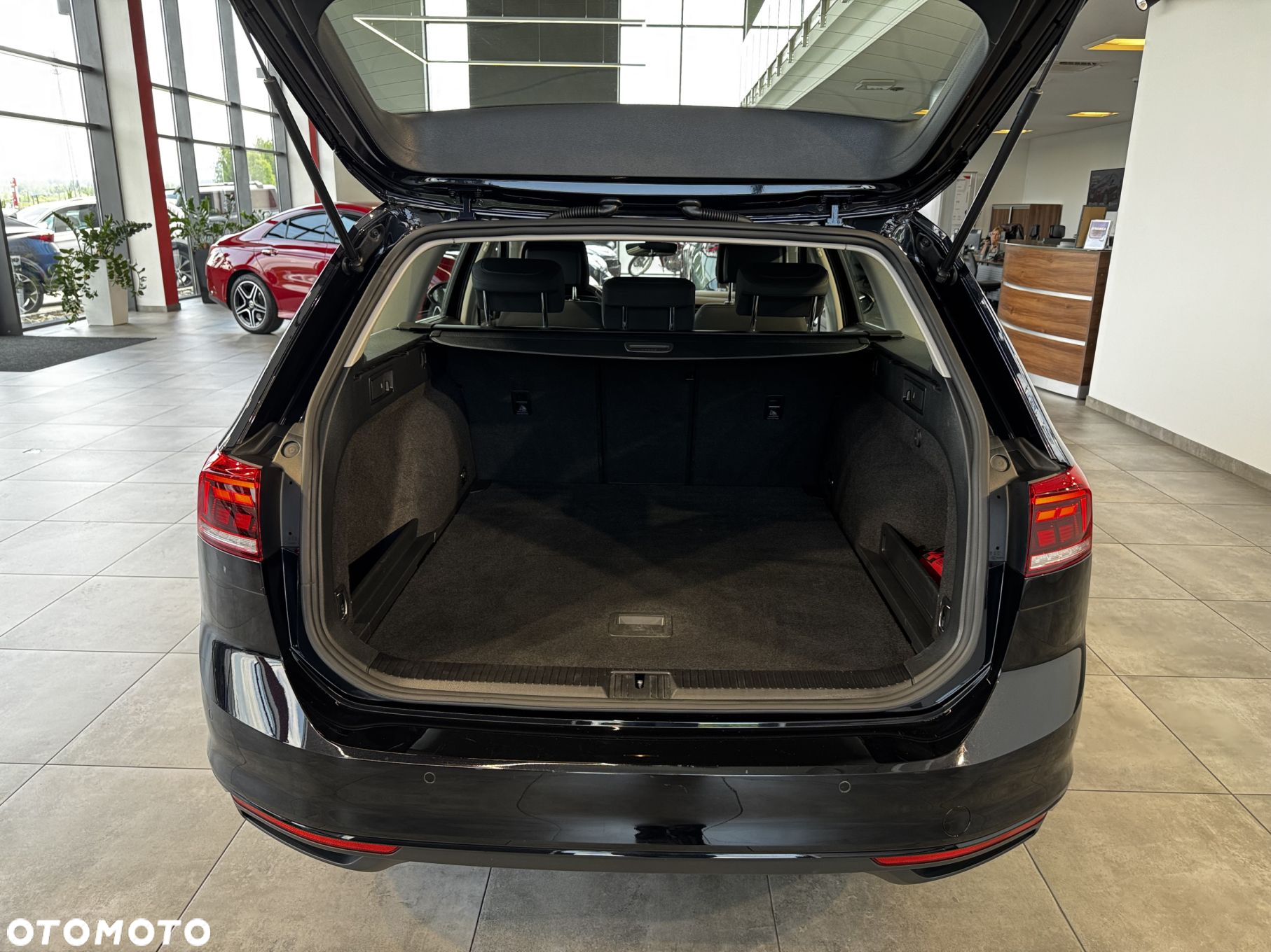 Volkswagen Passat - 13