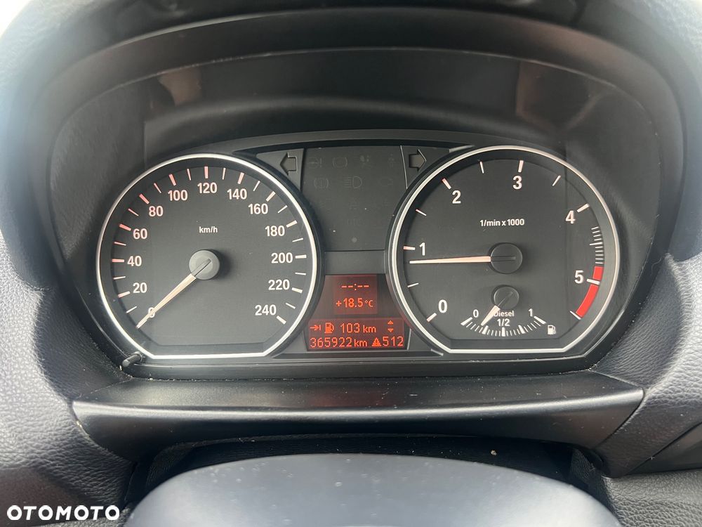 BMW Seria 1 118d DPF - 16