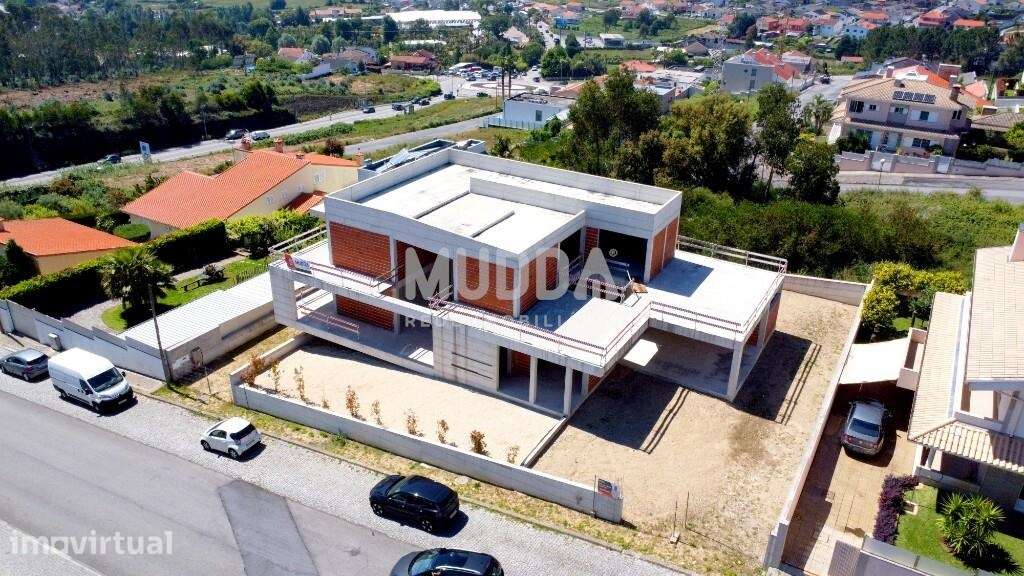 Uma moradia Exclusiva de arquitetura contemporânea numa localização pr - Grande imagem: 5/14