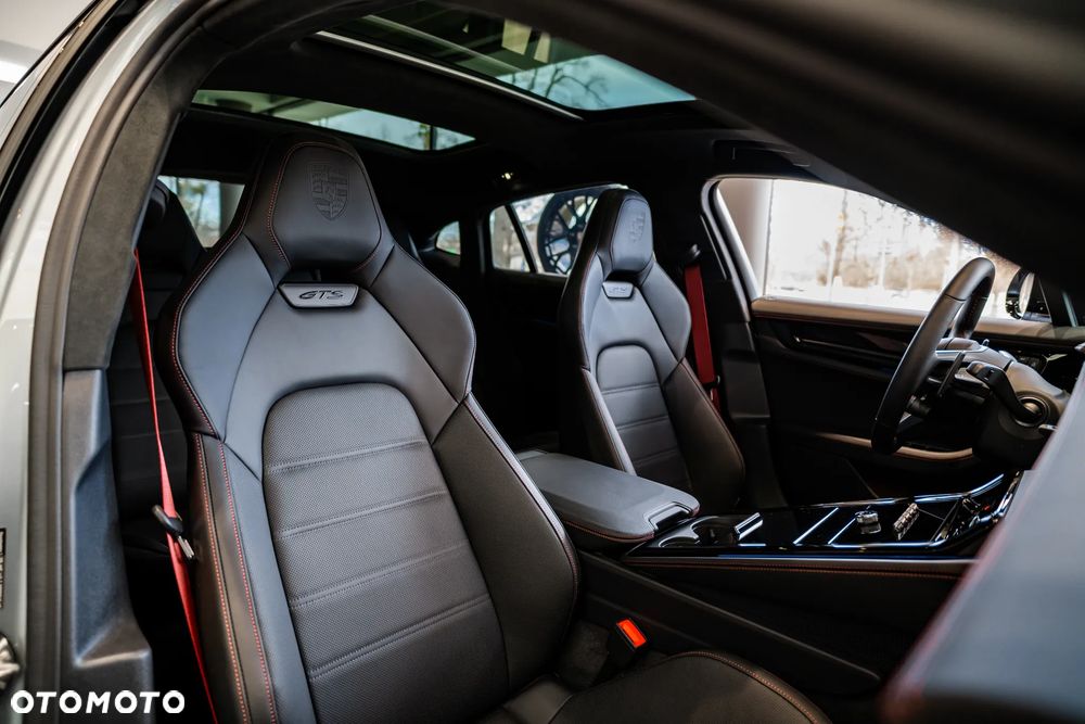 Porsche Panamera GTS - 17