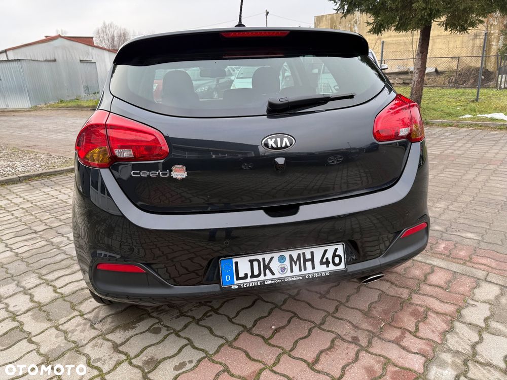 Kia Ceed 1.6 GDI Dream Team Edition - 9